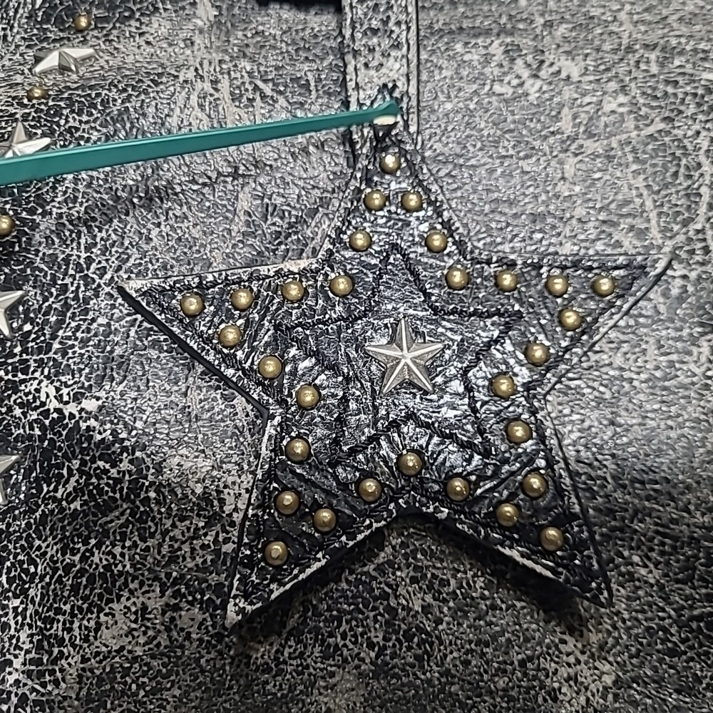 George Gina &‎ Lucy Star Shoulder Bag Black Distressed Leather Handbag - Picture 3 of 16